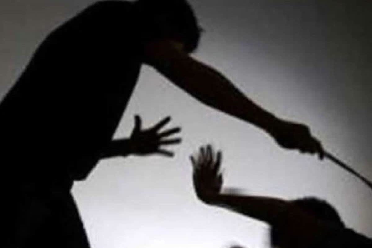 ब्रेकिंग न्यूज: भारती विद्यापीठ परिसरात अल्पवयीन मुलांकडून दहशत! जुन्या वादातून धारदार शस्त्राने तरुणांवर जीवघेणा हल्ला; चौघांना ताब्यात